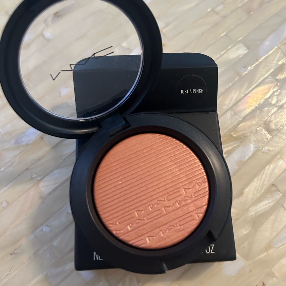 Brand new blush highlight! Never used MAC collection!